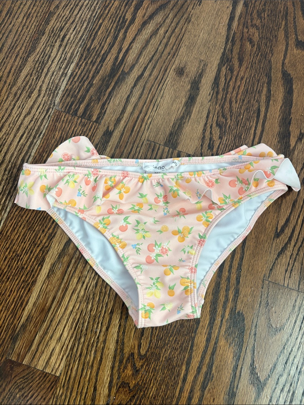 Minnow swim bottoms 9/10